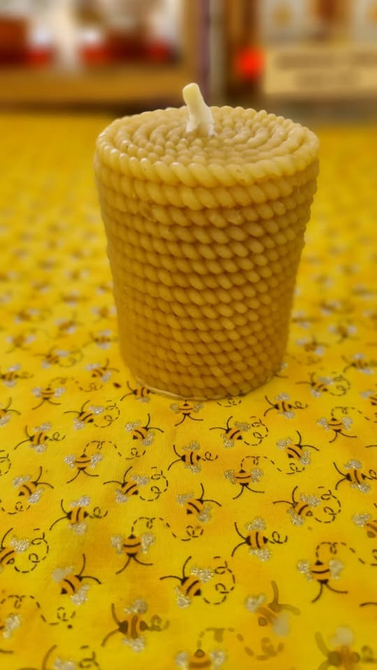 Cylinder Beewax Candle