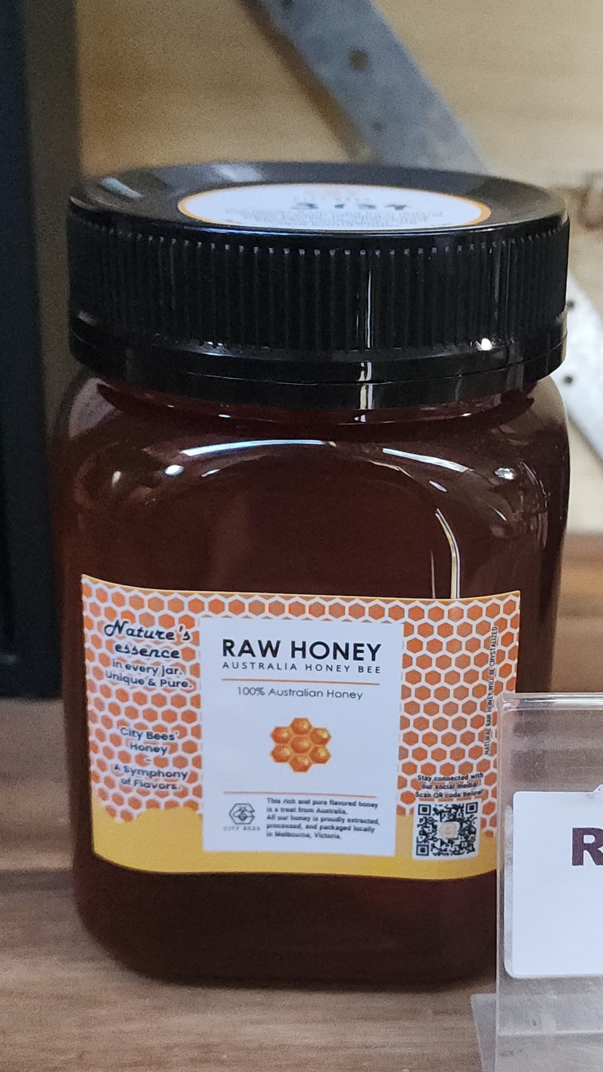 RAW HONEY  1 kg